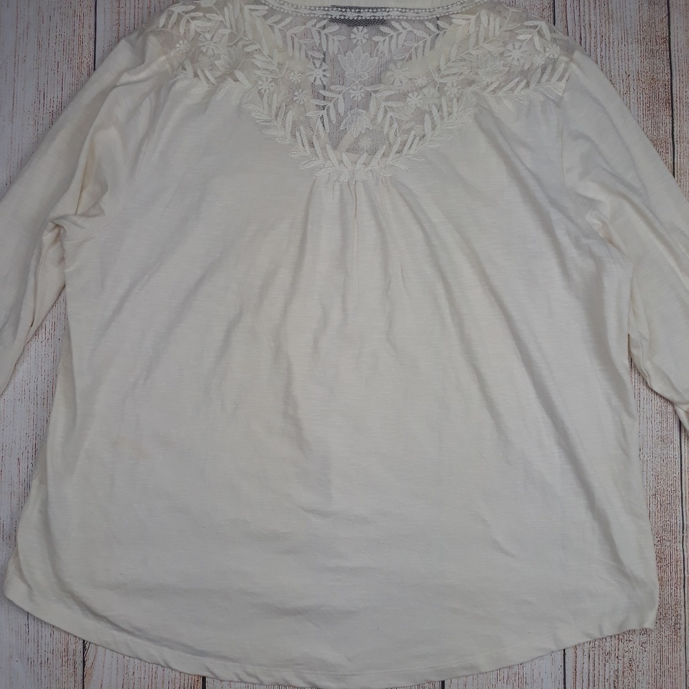 STYLE & Co Lace button down top‎ - Picture 5 of 8